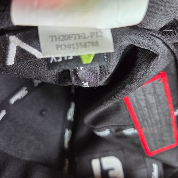 Titleist Pro V1 A‑Flex Tour Performance Fitted Hat Black Size L/XL - Picture 9 of 11